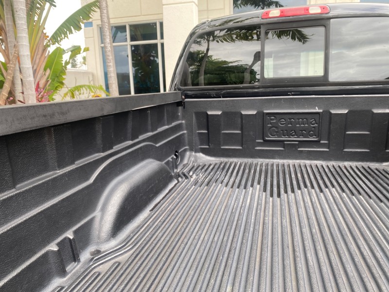 2004 Toyota Tundra SR5 1 OWNER 4WD XTRA CAB STEP SIDE in , 