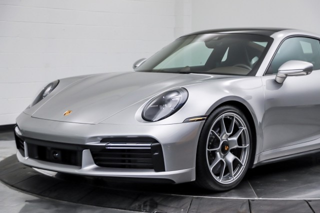 2022 Porsche 911 Turbo 9