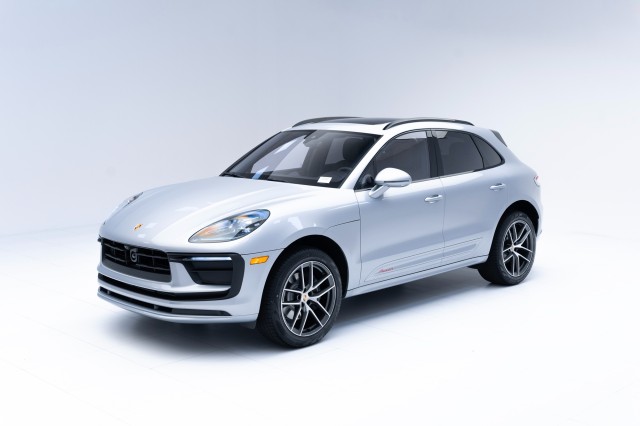 2024  Macan  in , 