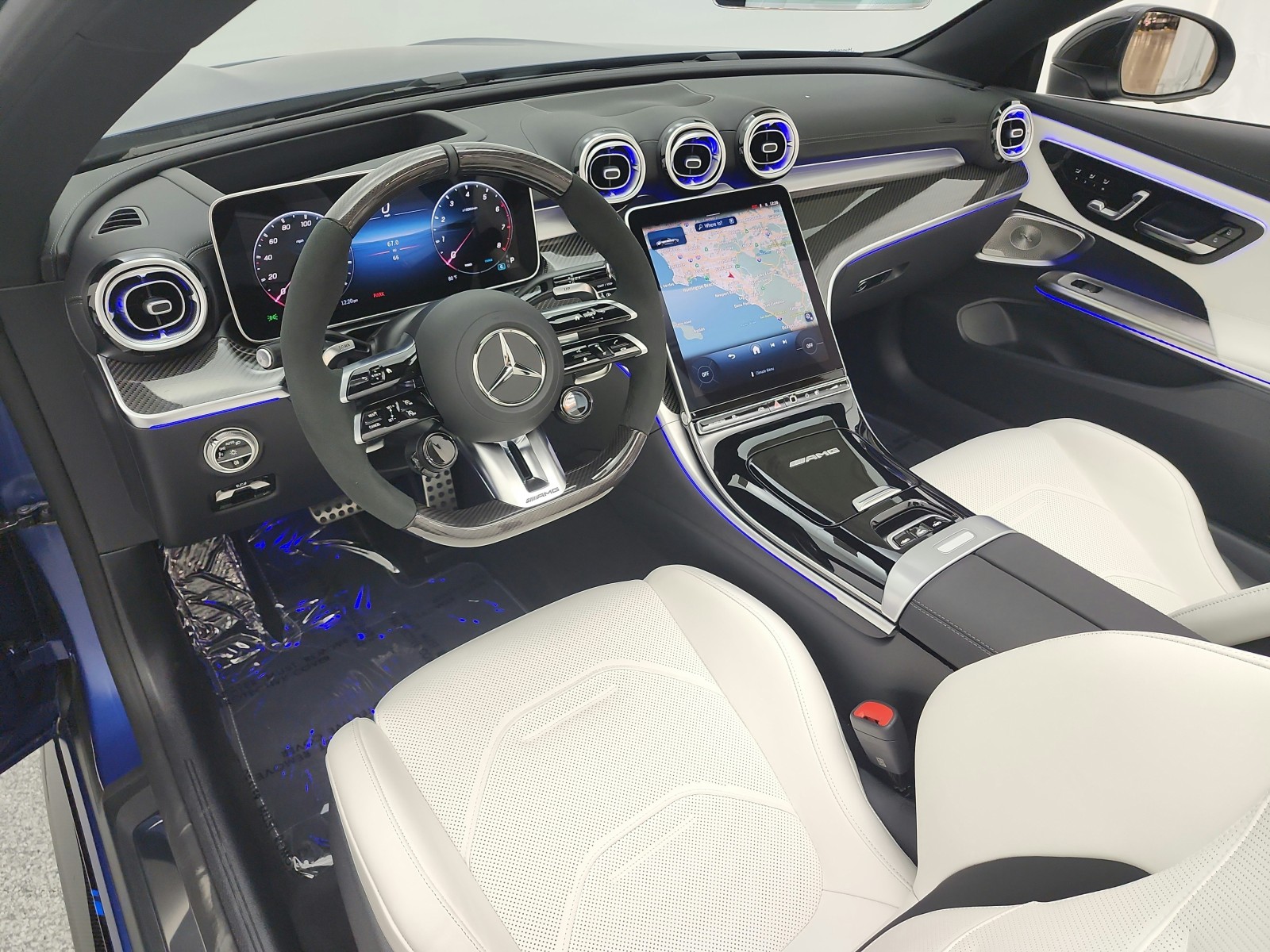 New 2026 MANUFAKTUR Starling Blue Magno Mercedes-Benz AMG® CLE 53 image 9