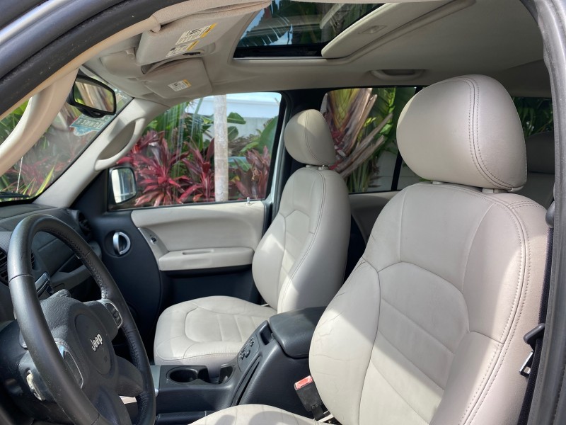 2004 Jeep Liberty Limited 1 OWNER SUNROOF in , 