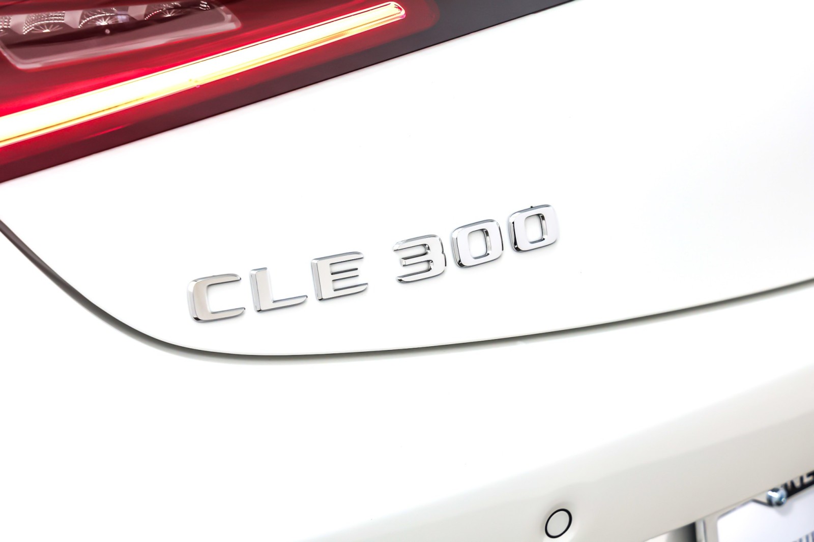 New 2026 Polar White Mercedes-Benz CLE 300 image 9