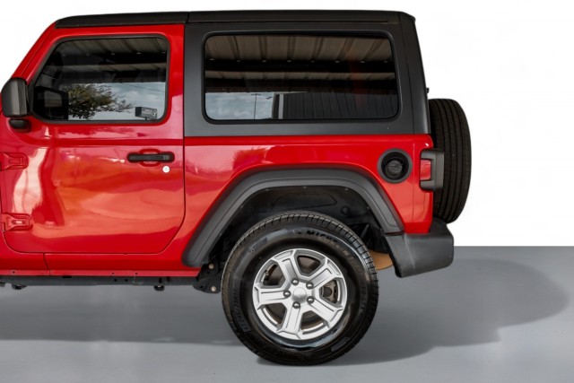 2019 Jeep Wrangler Sport S 13