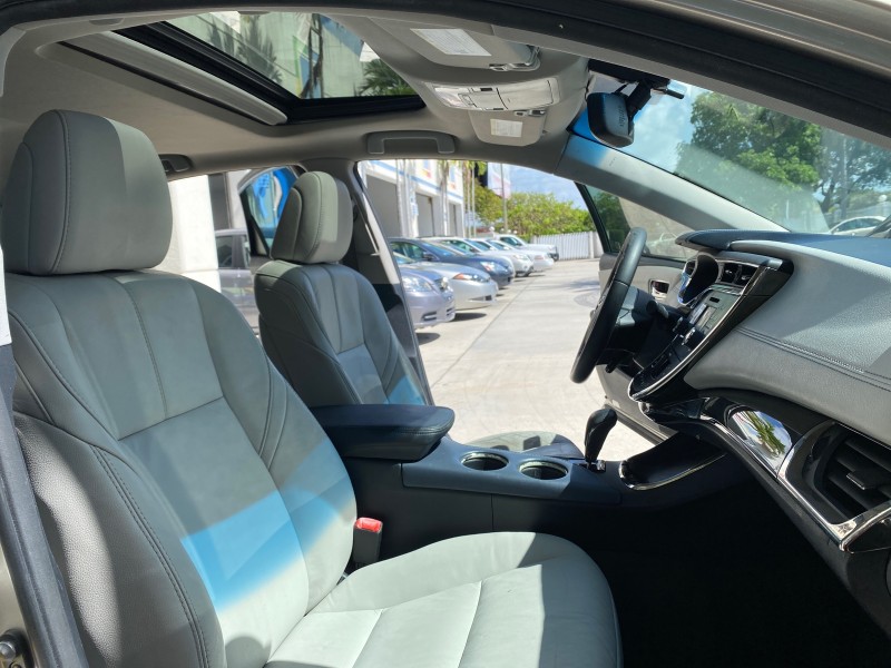2013 Toyota Avalon XLE Premium LOW MILES 56,196 in , 