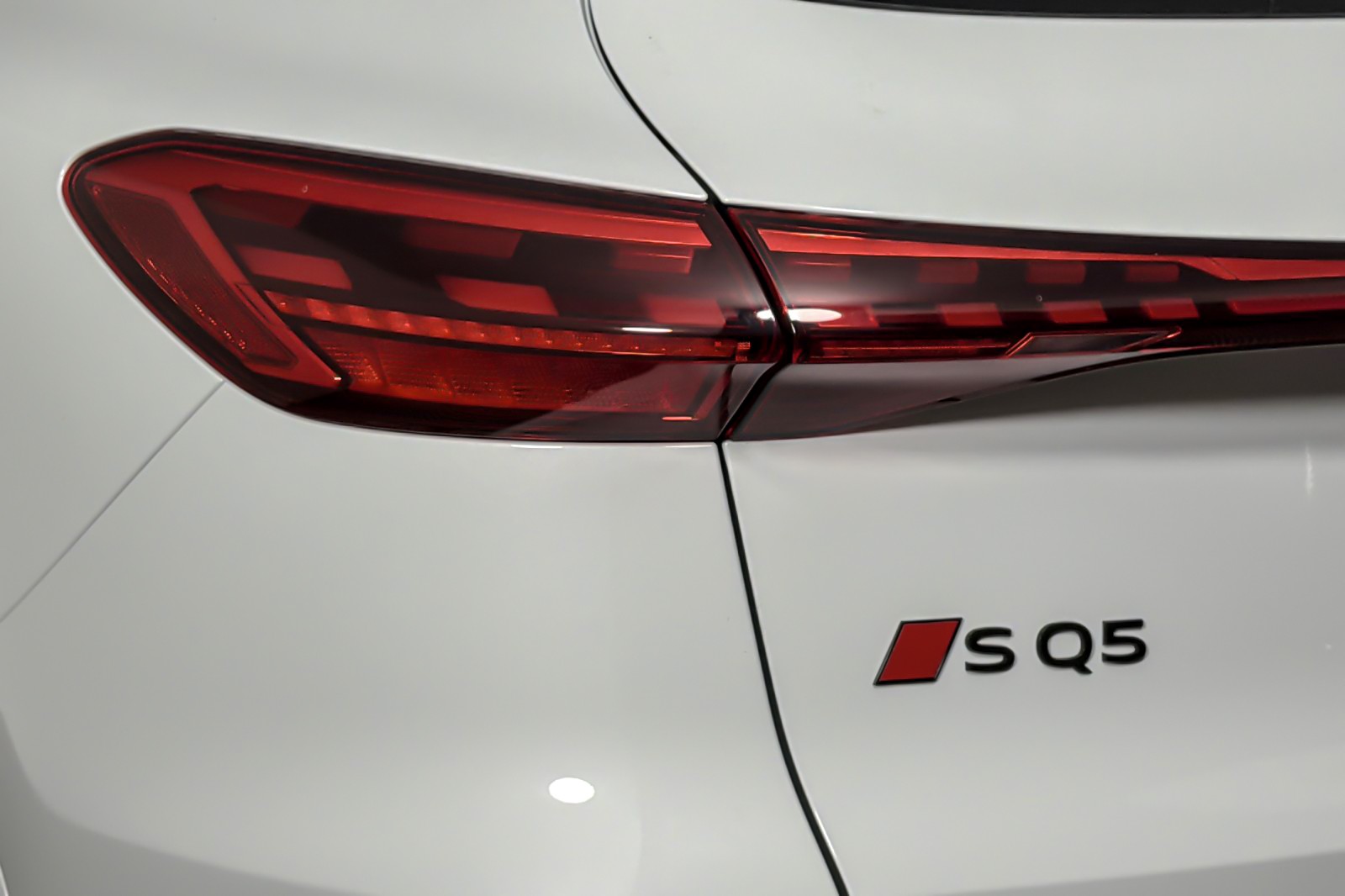 New 2026 Glacier White Metallic Audi Premium Plus 3.0 TFSI quattro image 27