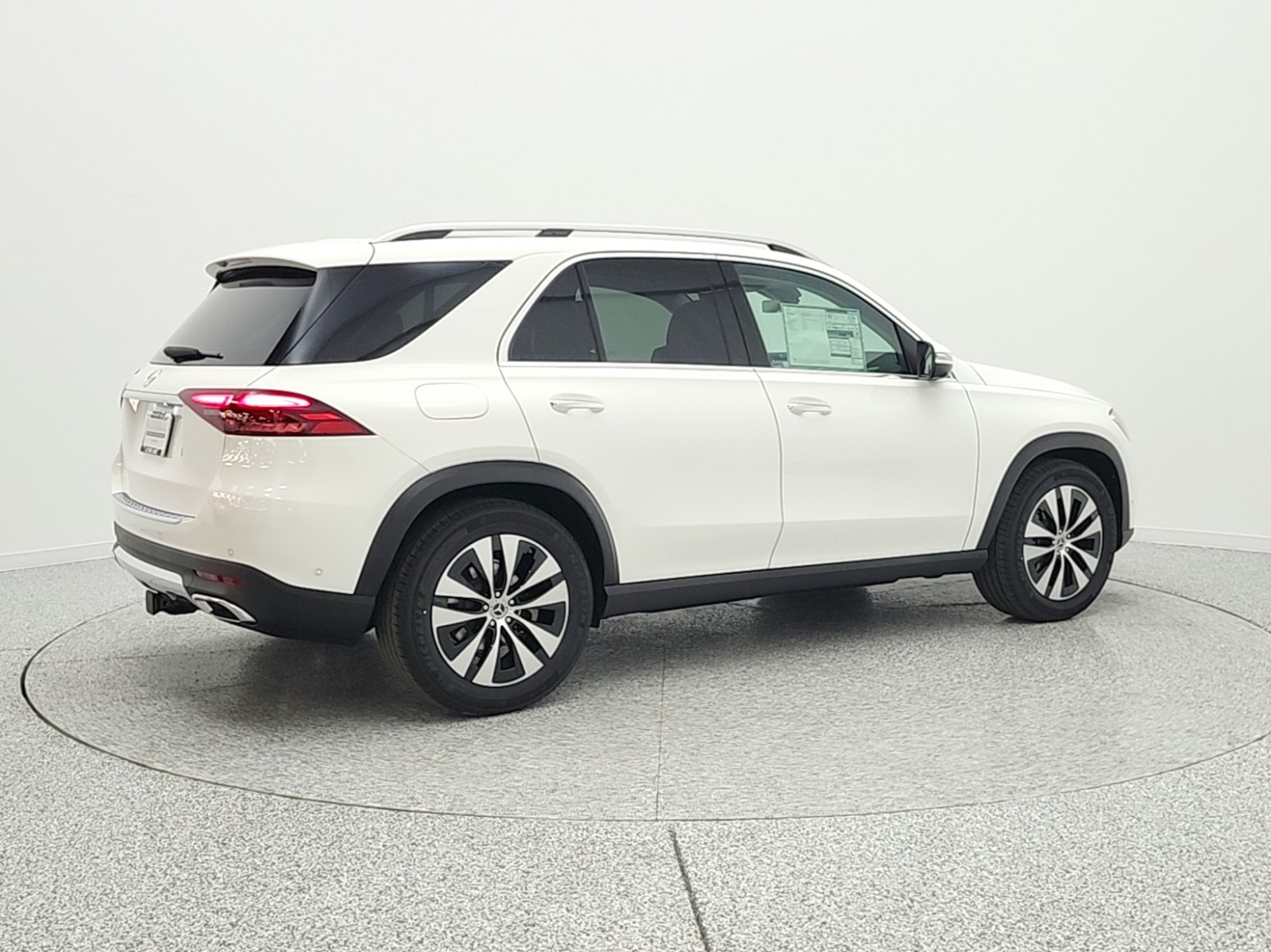 New 2026 Polar White Mercedes-Benz GLE 350 image 5