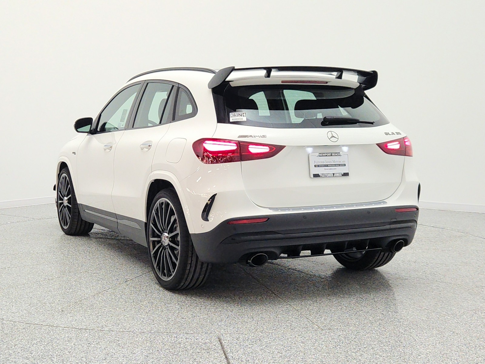 New 2026 Polar White Mercedes-Benz AMG® GLA 35 4MATIC SUV image 7