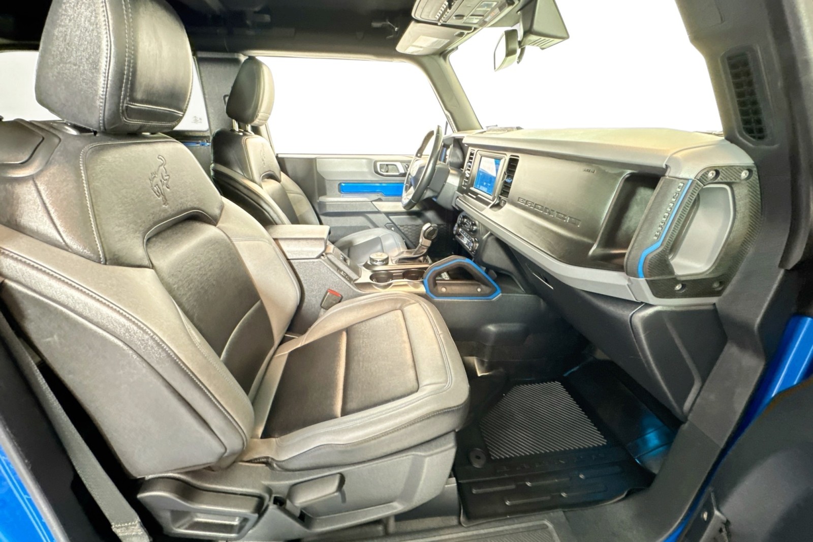 Used 2021 Velocity Blue Metallic Ford Black Diamond image 25