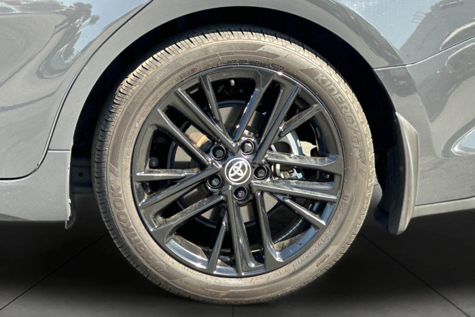 Used 2025 GRAY Toyota LE image 24