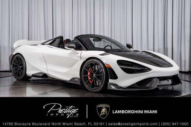 /2022 Mclaren 765LT