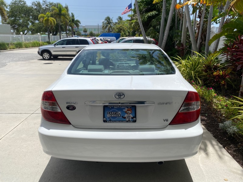 2003 Toyota Camry LE LOW MILES 61,005 in , 