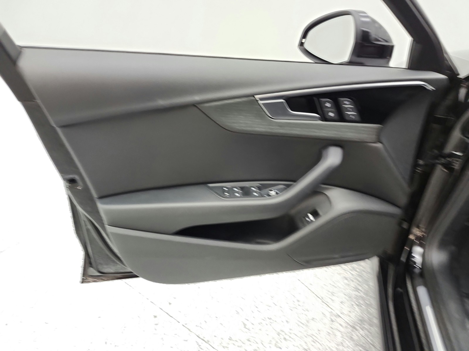 Used 2021 Brilliant Black Audi Premium image 14