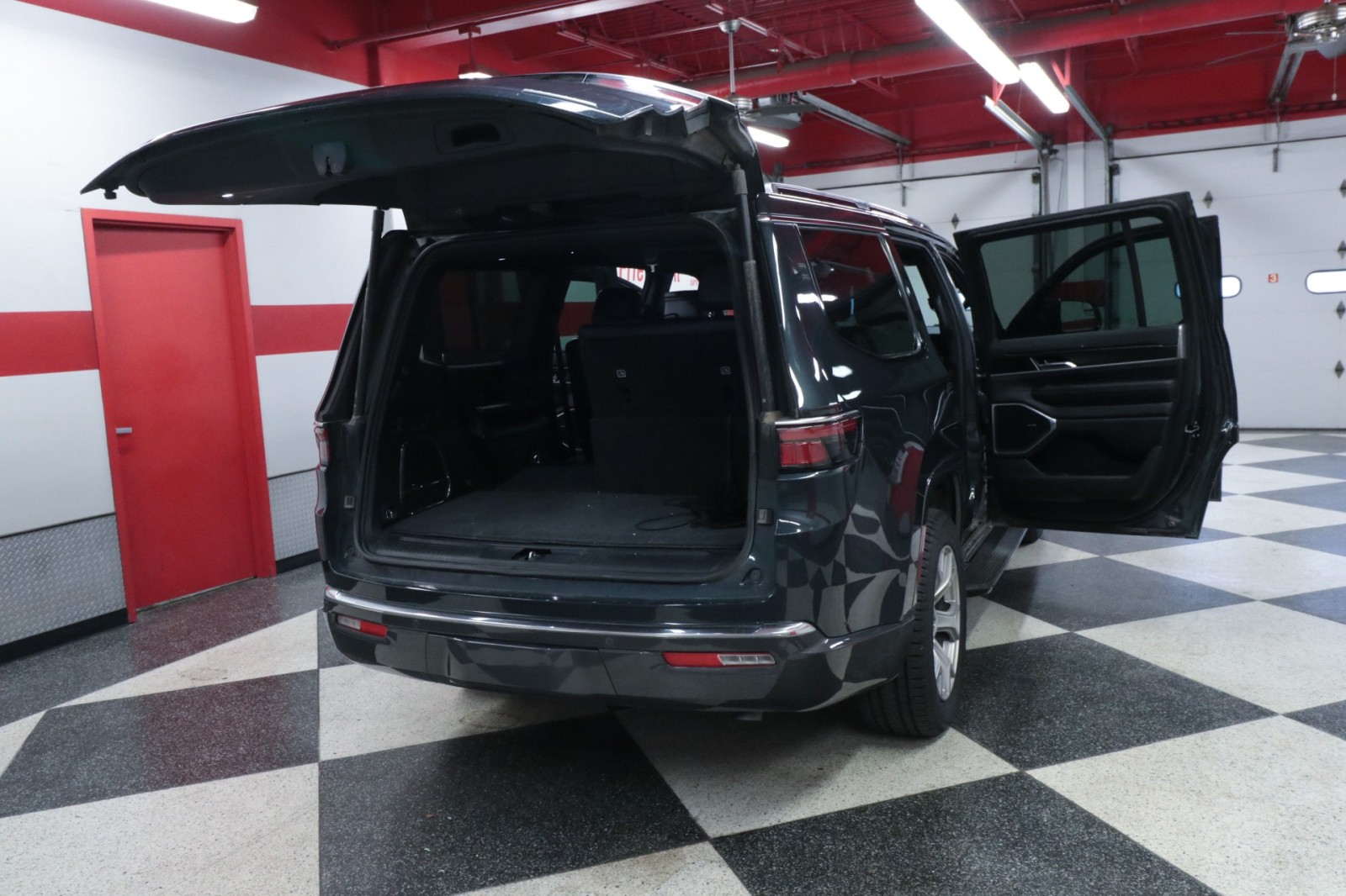 Used Car 2022 Jeep Wagoneer  Series I For Sale Under $40,000 In Austin, Texas