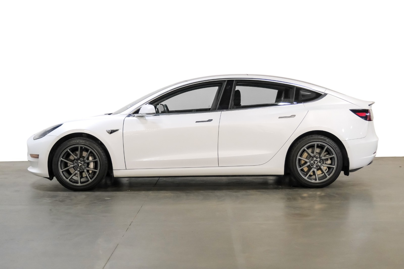 2019 Tesla Model 3 Standard Range Plus 10