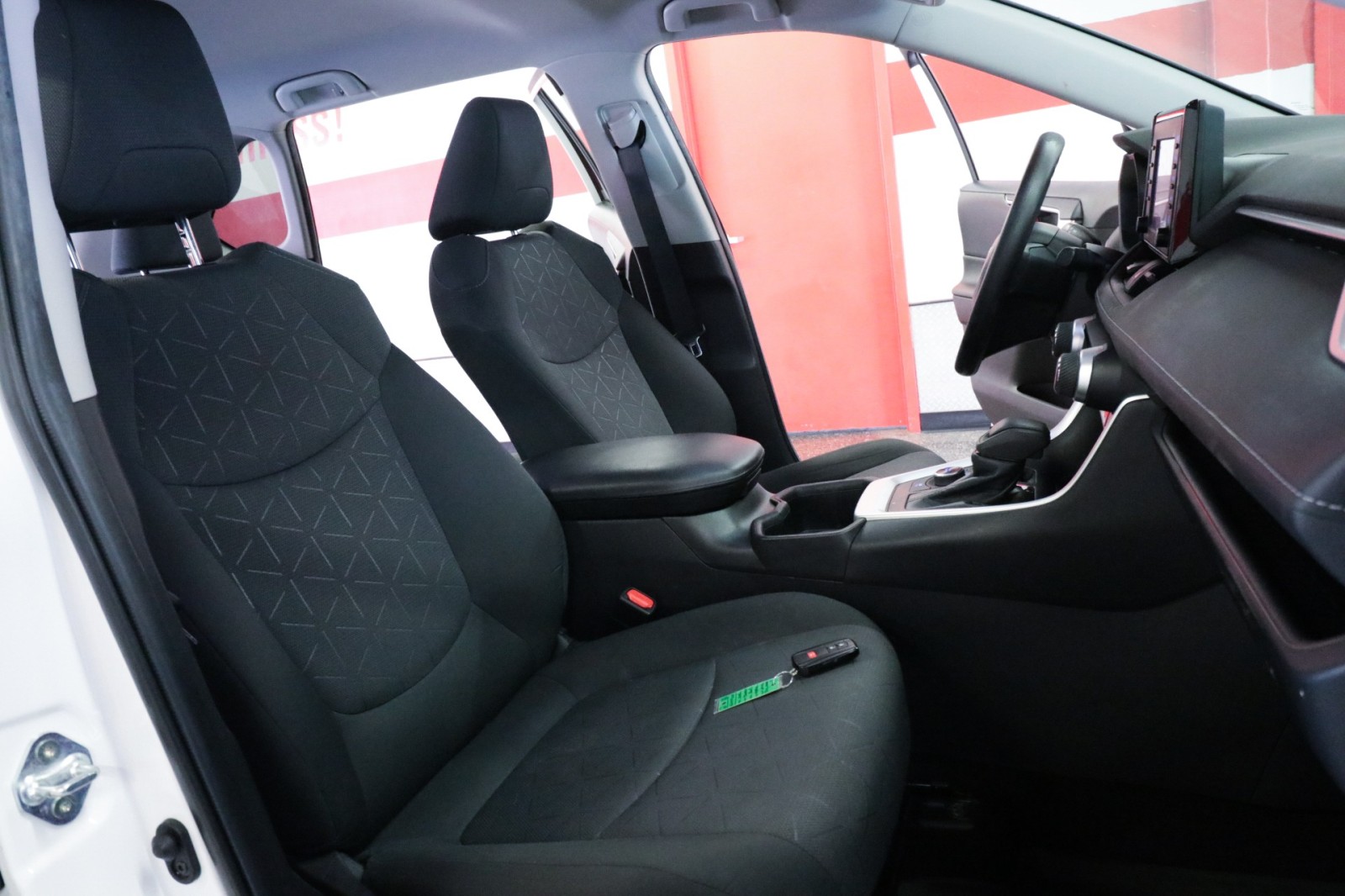 Used Car 2022 Toyota Rav4  Hybrid Xle For Sale Under $30,000 In Austin, Texas