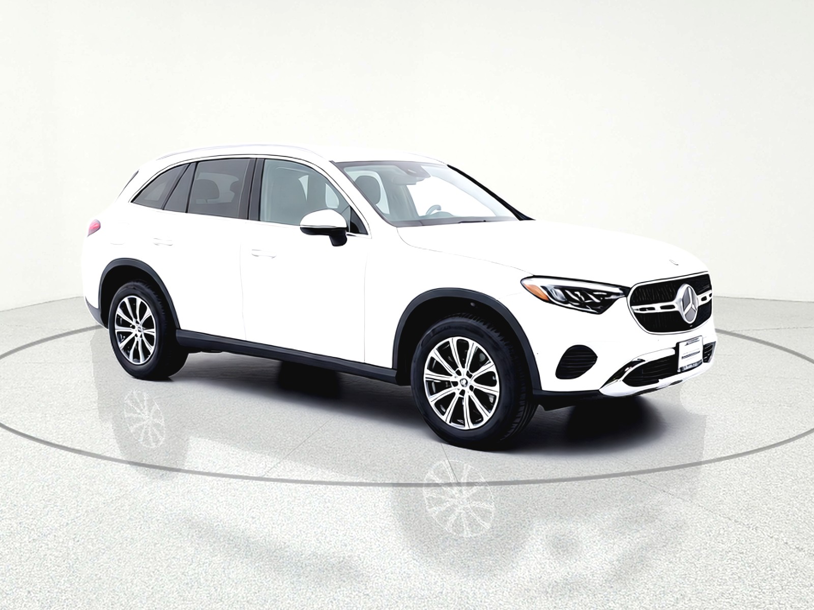 Used 2024 Polar White Mercedes-Benz GLC 300 SUV image 3