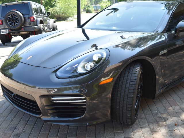 2016 Porsche Panamera GTS PDK Carbon Steering Wheel Lane Departure Premium Pkg. Plus Park Assist Bose Sound MSRP $133,580 8