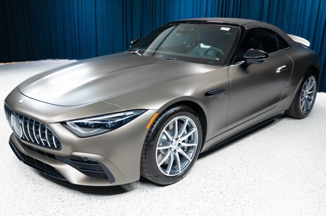 Gray (MANUFAKTUR Monza Grey Magno) 2026 Mercedes-Benz SL-Class Convertible Rear-Wheel Drive Automatic