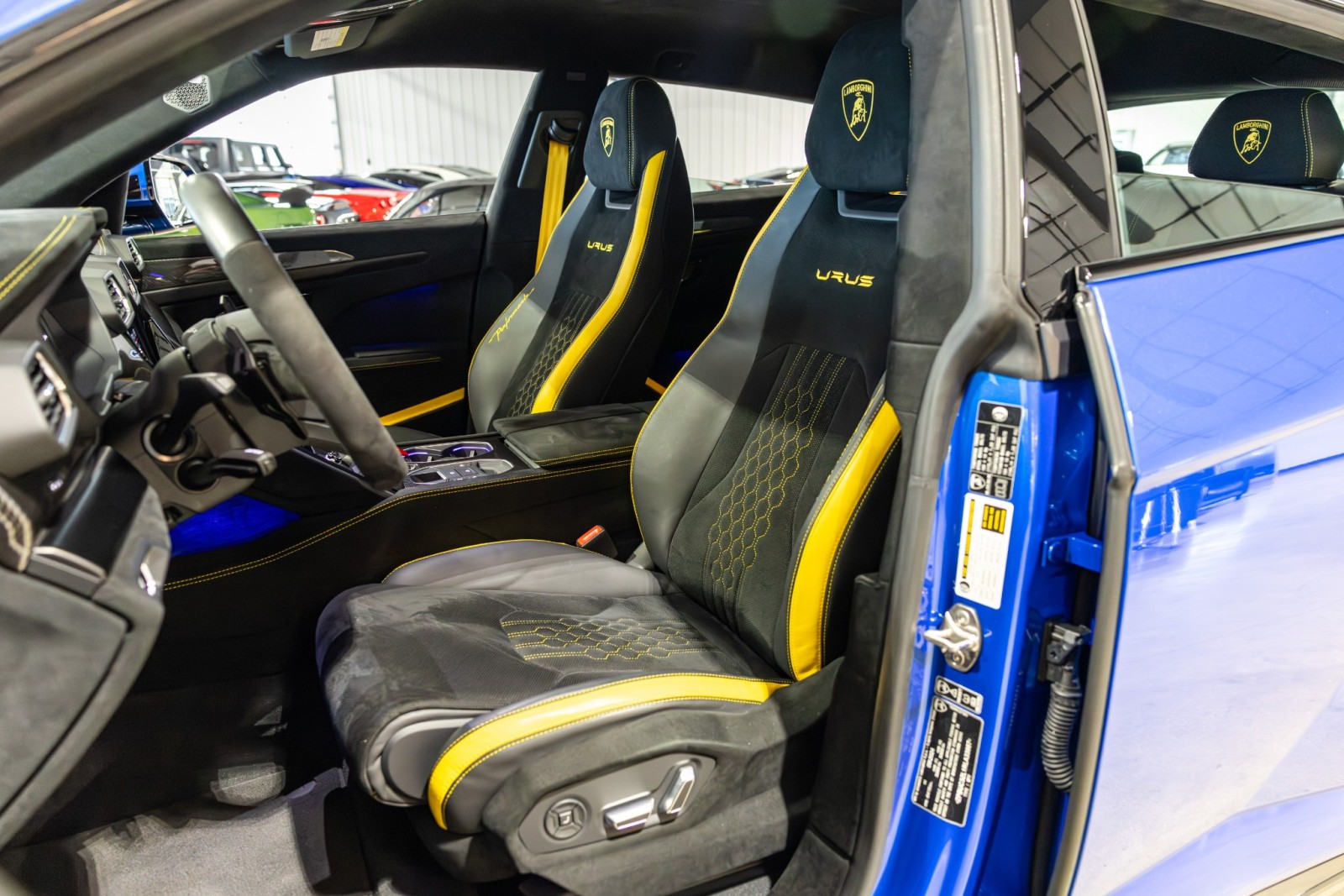 Used Car 2024 Lamborghini Urus  Performante For Sale Under $320,000 In Boerne, Texas