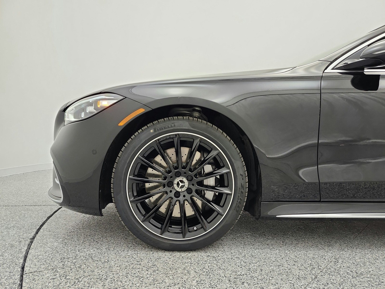 New 2026 Obsidian Black Metallic Mercedes-Benz S 580 image 12