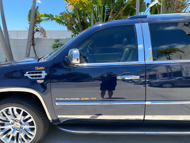 2007 Cadillac Escalade ESV SUNROOF AWD LOW MILES 47,118 in , 