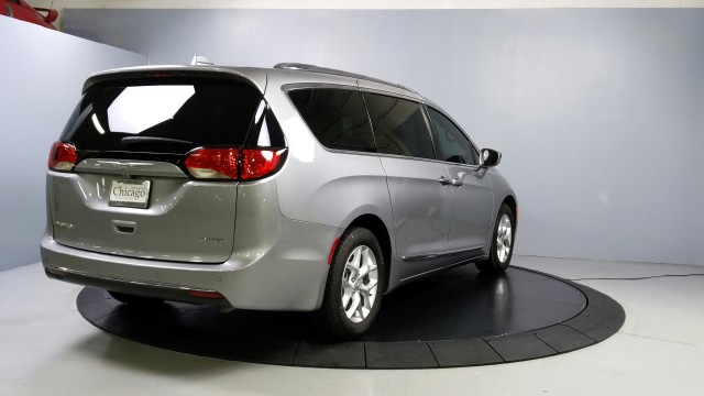 2020 Chrysler Pacifica Limited 6