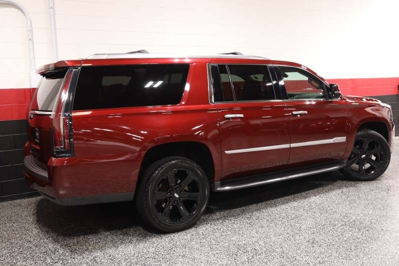 2020 Cadillac Escalade ESV 4dr Suv in , 