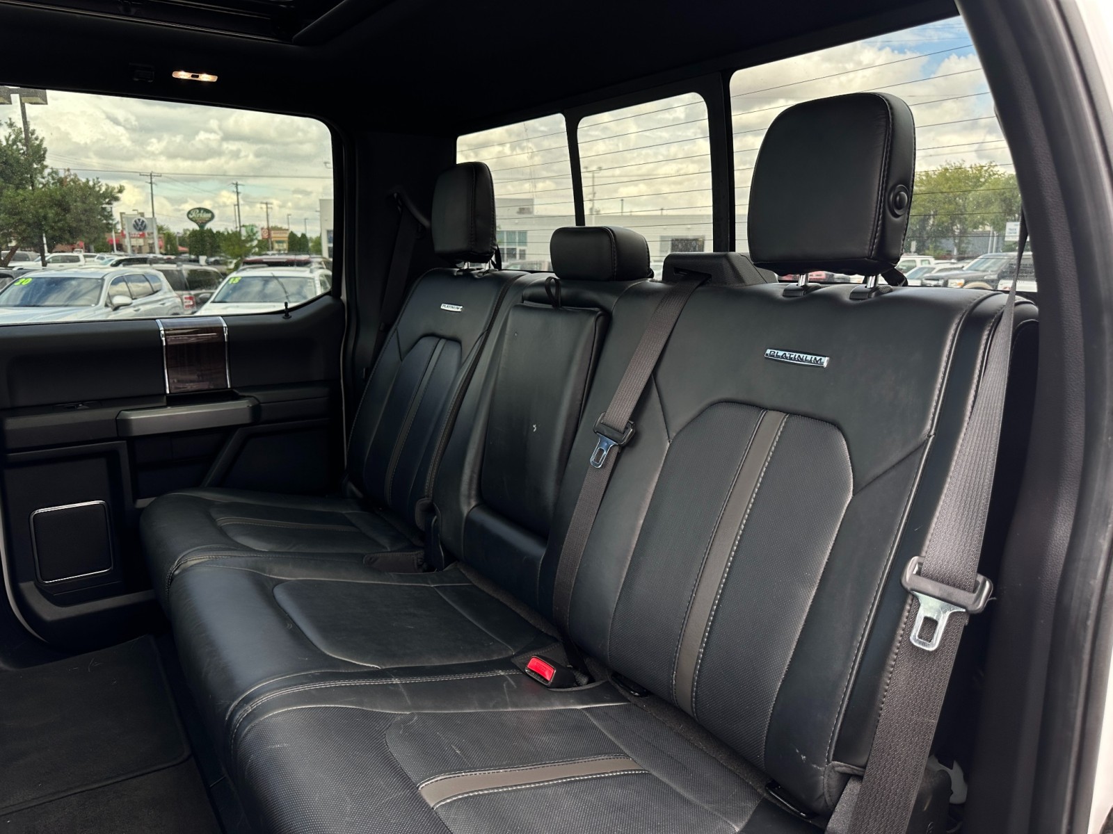 2017 Ford Super Duty F-350 SRW Platinum 40