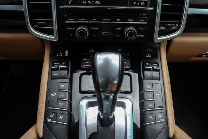 2014 Porsche Cayenne Platinum Edition in Wilmington, North Carolina