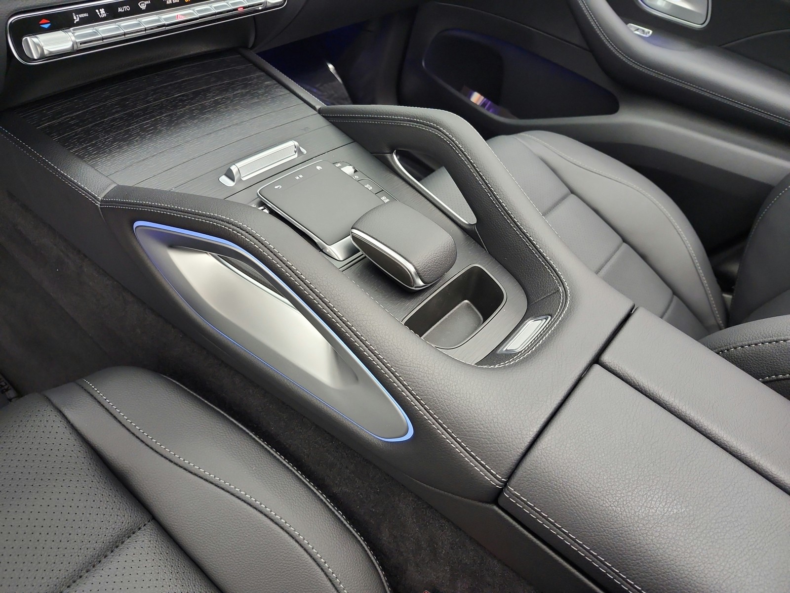 New 2026 Polar White Mercedes-Benz GLE 450 4MATIC® Coupe image 10
