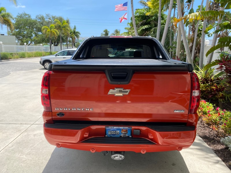 2009 Chevrolet Avalanche LT PU LOW MILES 58,696 in ,