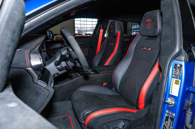 Used Car 2024 Lamborghini Urus  Performante For Sale Under $320,000 In Boerne, Texas