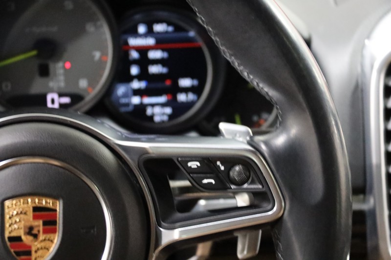 2016 Porsche Cayenne S E-Hybrid 4dr Suv in ,