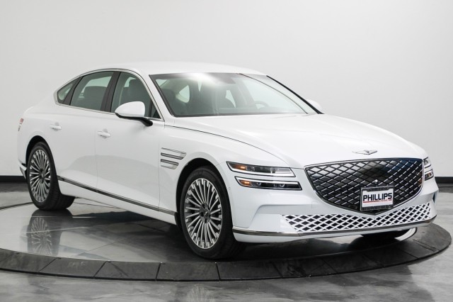 2023 Genesis Electrified G80  7