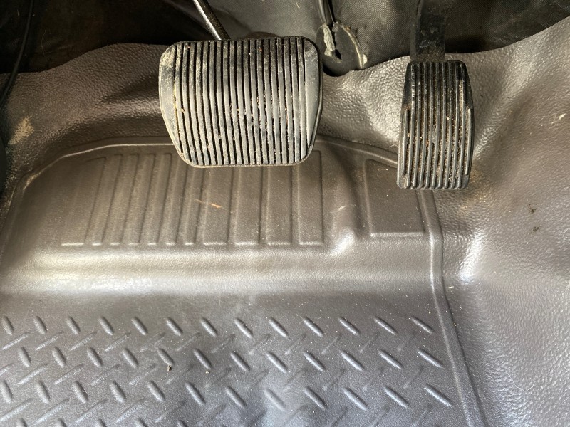 2010 Ford F-150 4 DR CREW XL LOW MILES 34,625 in , 