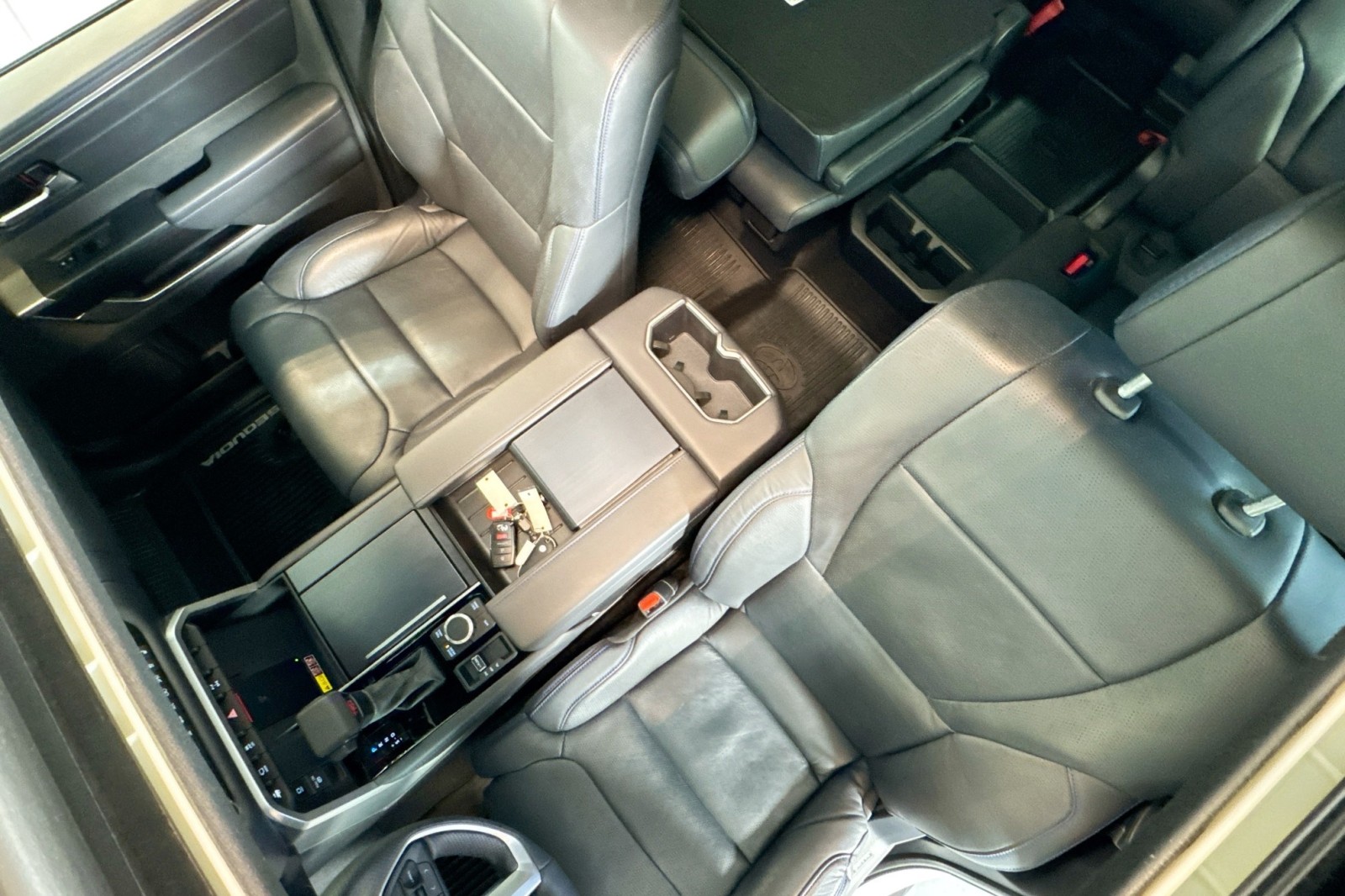 Used 2025 WHITE Toyota Platinum image 20