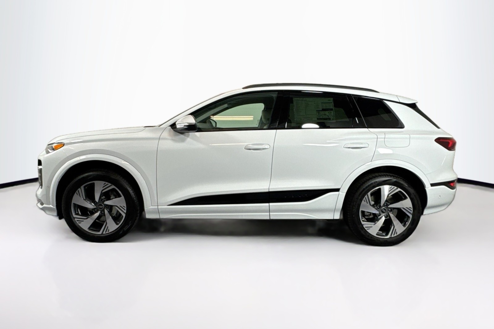 New 2025 Glacier White Metallic Audi Premium quattro image 8