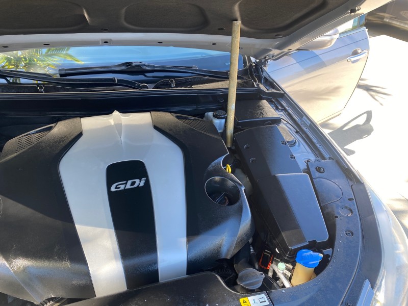 2012 Hyundai Genesis 3.8L SUNROOF PREM PKG in , 