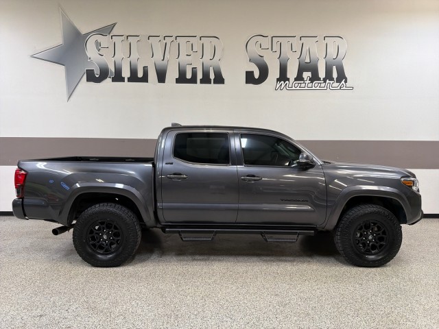 2022 Toyota Tacoma 4WD SR5 4WD V6 in , 