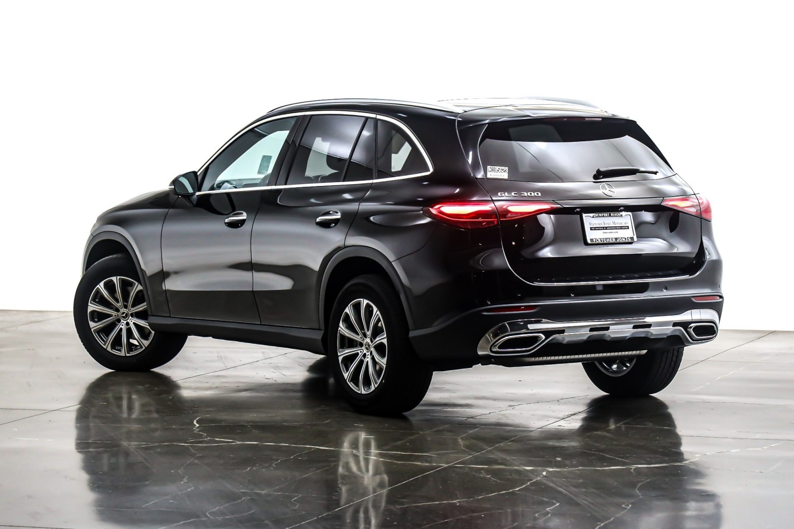New 2026 Black Mercedes-Benz GLC 300 SUV image 12