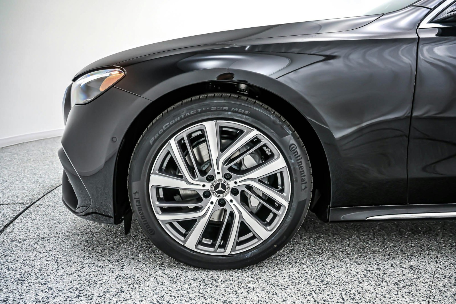 New 2027 Obsidian Black Metallic Mercedes-Benz E 350 RWD Sedan image 9