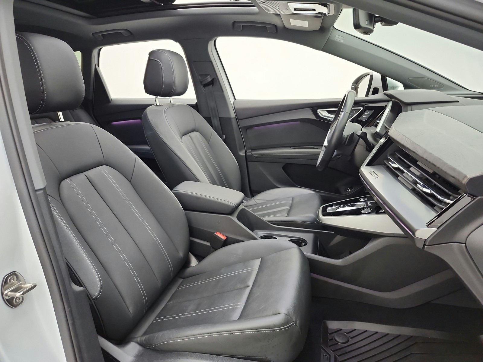 Used 2024 Glacier White Metallic Audi Premium Plus image 19