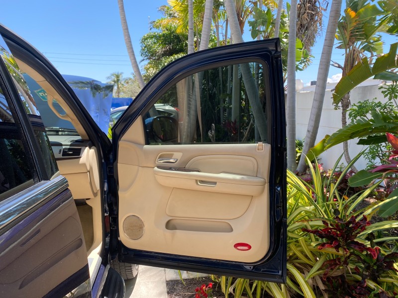 2007 Cadillac Escalade ESV SUNROOF AWD LOW MILES 47,118 in , 