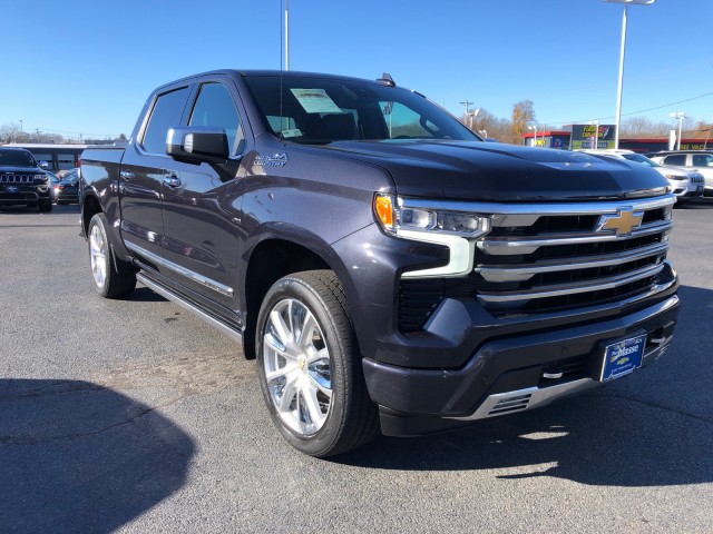 2022 Chevrolet Silverado 1500 High Country 2