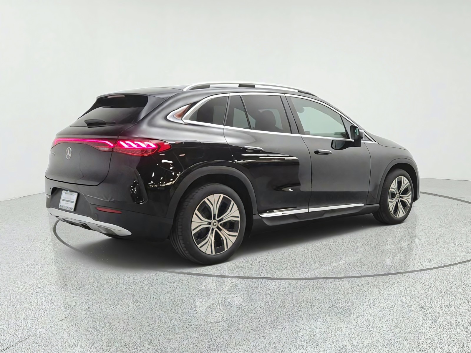 New 2027 Obsidian Black Metallic Mercedes-Benz EQE 320+ SUV image 5