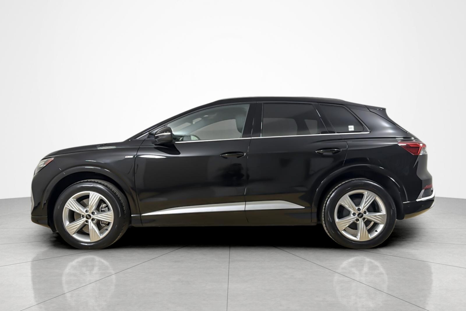 Certified Used 2023 Mythos Black Metallic Audi Prestige 50 quattro image 2