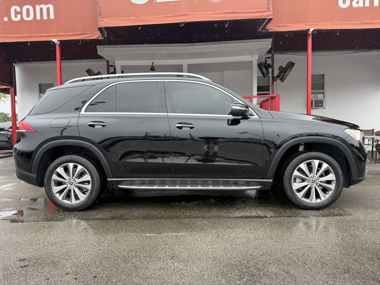 2020 Mercedes-Benz GLE-Class - $25,977
