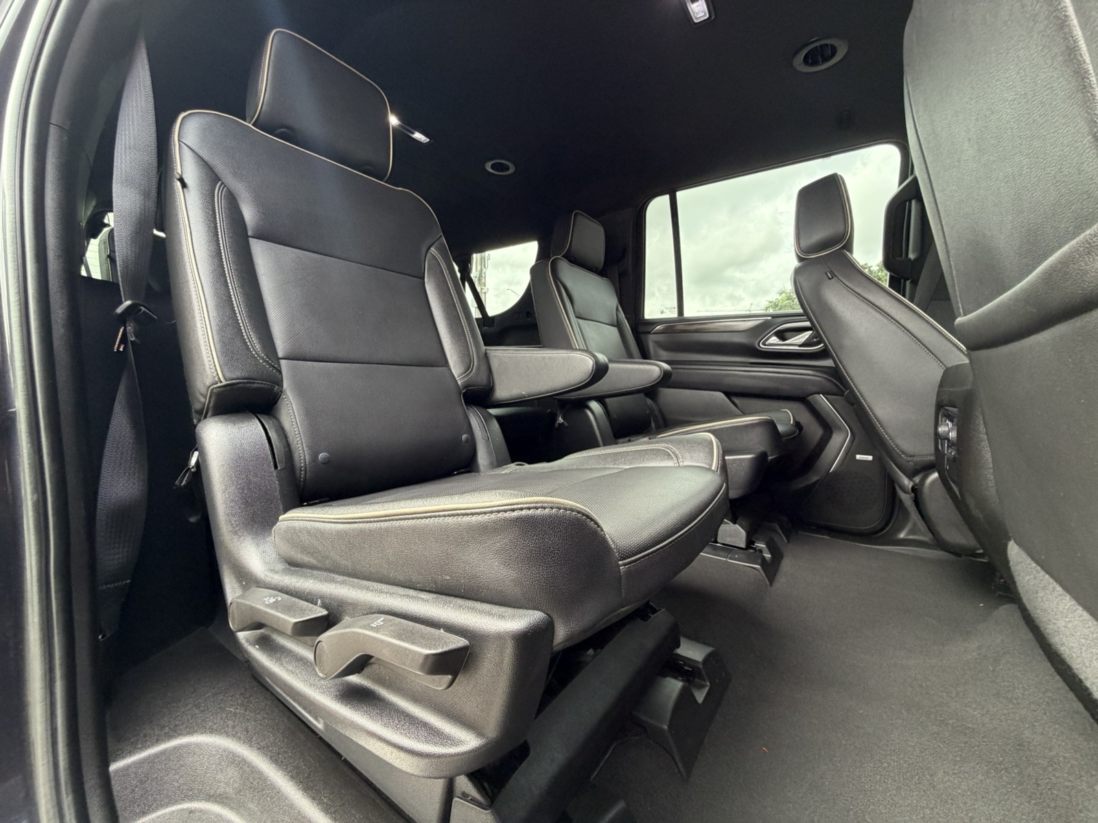 2023 Chevrolet Suburban - $41,977