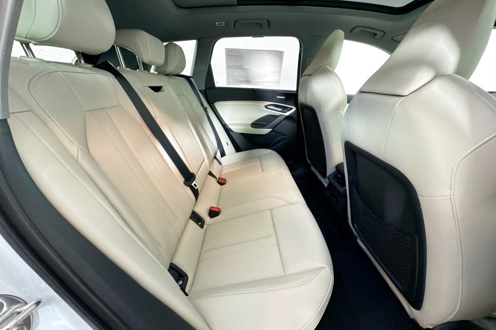 New 2025 Glacier White Metallic Audi Premium Plus quattro image 24