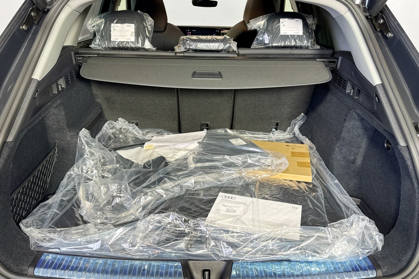 New 2025 Tambora Gray Metallic Audi Premium Plus 2.0 TFSI quattro image 23